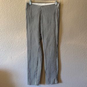🟰A New Day Striped Black & White Dress Pants🟰